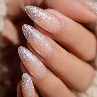 Micro-Glitter Fade: The Subtle Sparkle